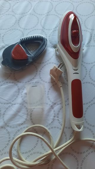 Plancha vertical de ropa a vapor Tefal DV8610