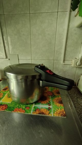 Olla rápida Magefesa 