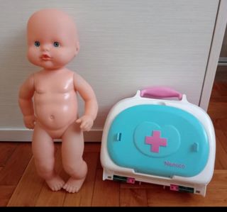 Bebé Nenuco, ropa y maletín