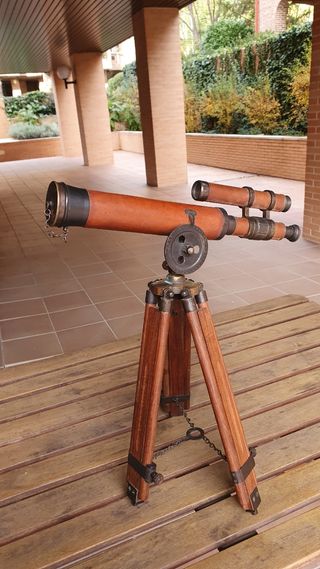 Telescopio nautico decorativo en madera