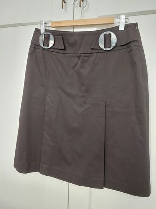 Falda marrón hebillas Roberto Verino