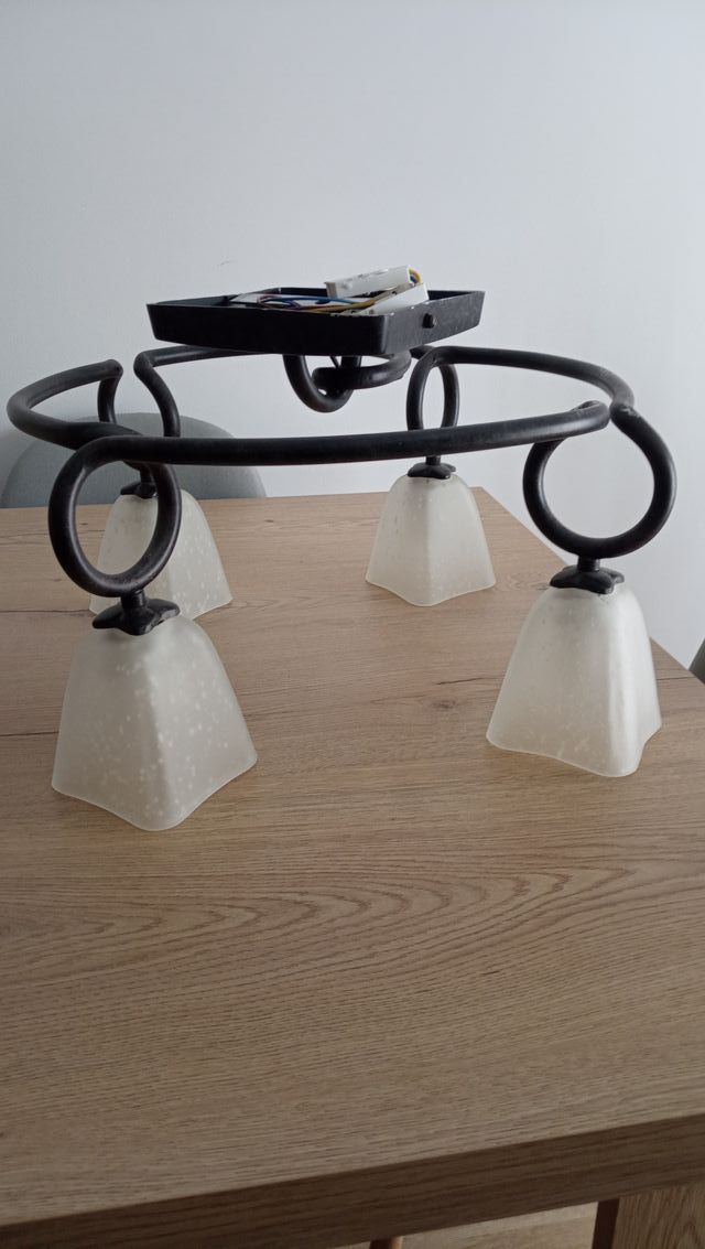 Lampara de techo forja. Lampara de 4 bombillas