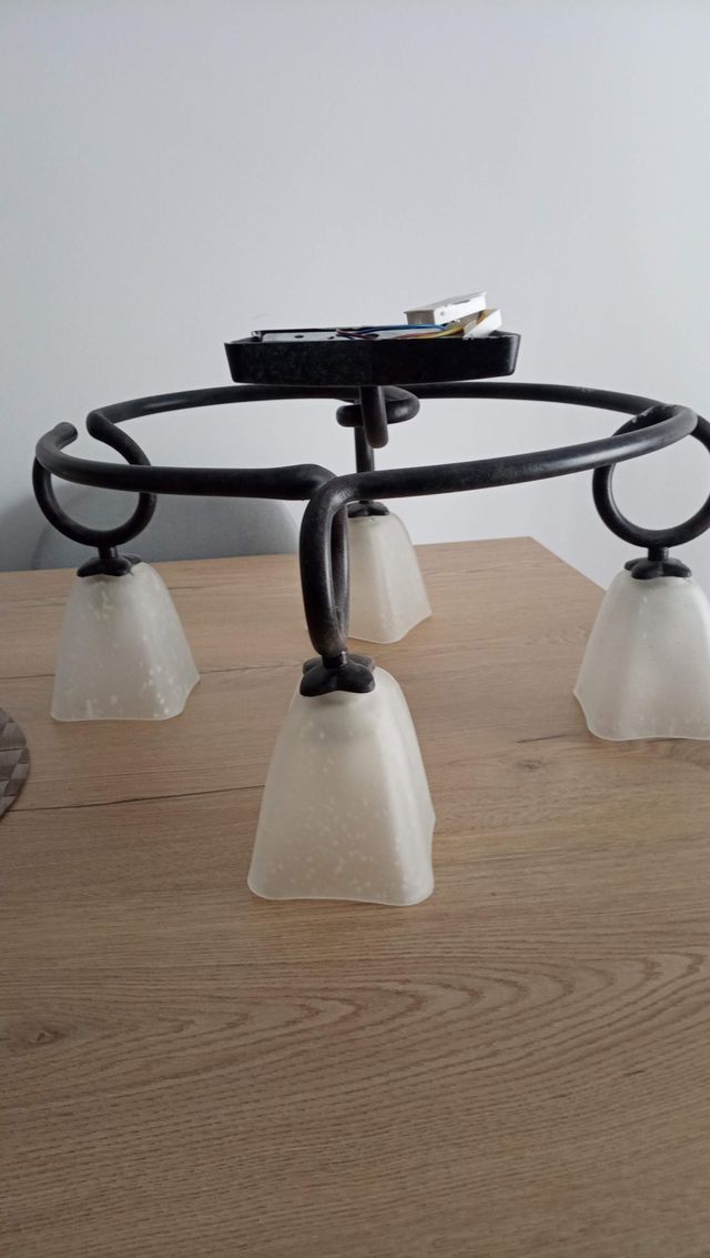 Lampara de techo forja. Lampara de 4 bombillas