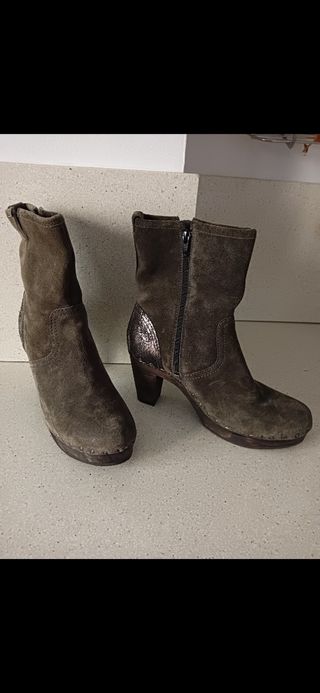 Botines SOFTCLOX de piel a estrenar. 