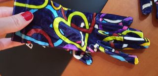 Moschino Guantes corazones 💕💙