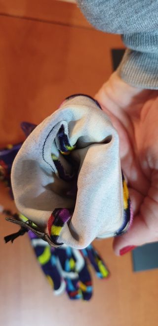 Moschino Guantes corazones 💕💙