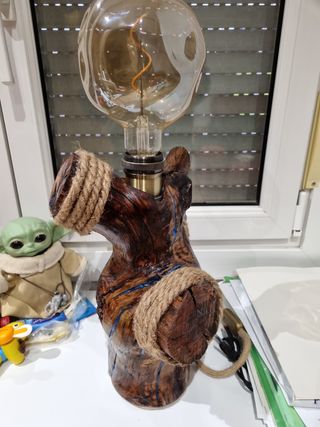 Lampara de mesa madera