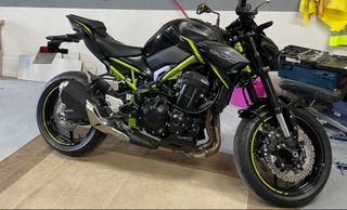 Kawasaki Z900 full