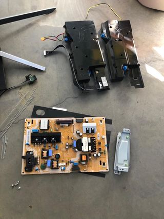 Piezas de Smart TV Samsung UE43KU6400U