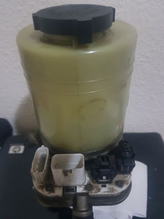 Bomba de dirección eléctrica Vectra 3.2v6 gts 2003