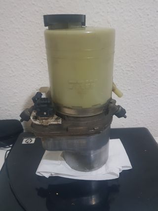 Bomba de dirección eléctrica Vectra 3.2v6 gts 2003