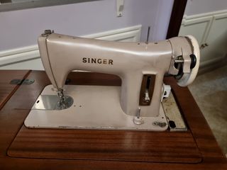 Máquina de coser SINGER con motor