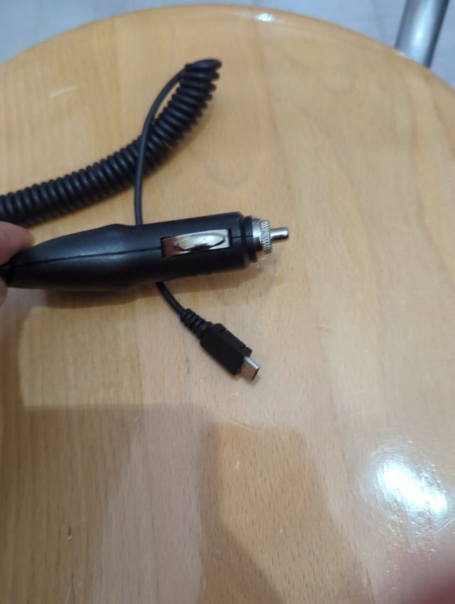 Cargador coche de micro USB