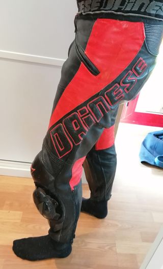 Mono piel Dainese hombre, chaqueta y pantalón 2 pz