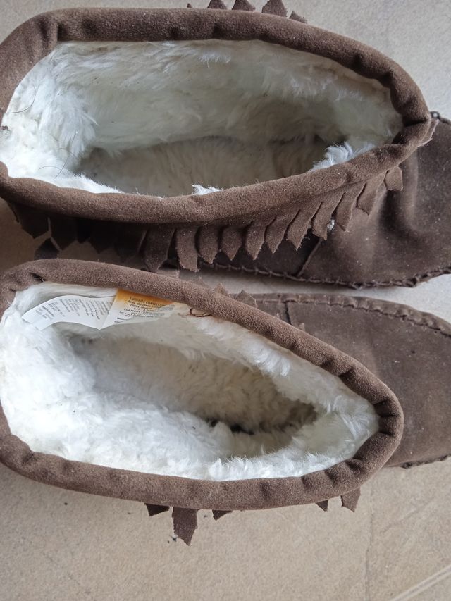 Zapatillas botas piel