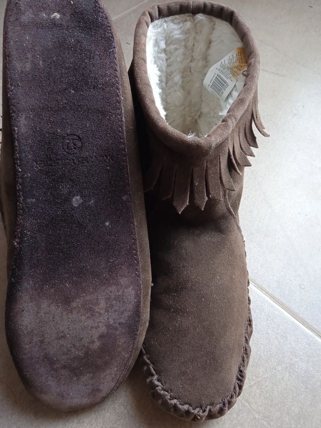 Zapatillas botas piel