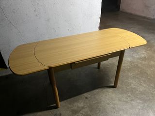 mesa de cocina clásica extensible de madera