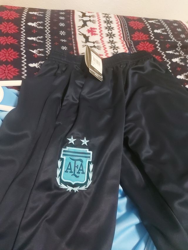 Chandal adidas de Argentina con etiqueta