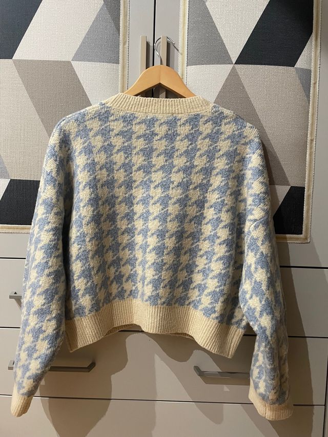 Cardigan azul y beis de Pull & Bear