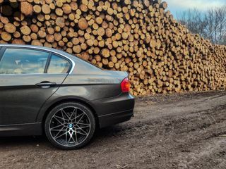 BMW 335xi manual