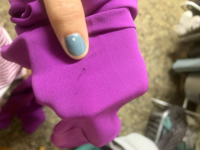 Mono lila/buganvilla de fiesta