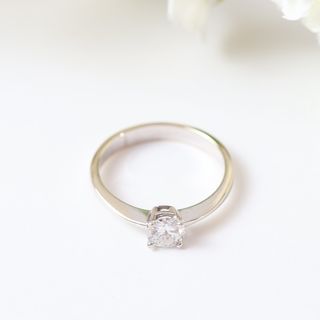 Anillo 4 garras oro y brillante