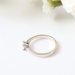 Anillo 4 garras oro y brillante