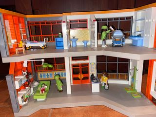 Hospital infantil Playmobil