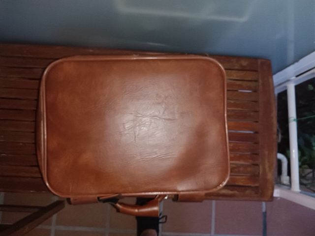 maleta piel antigua colección