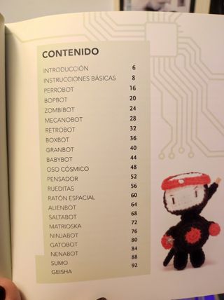 Libro de patrones de robots en Amigurumi 