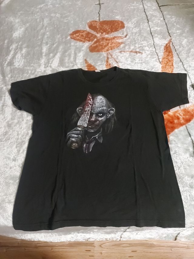 Camiseta payaso con cuchillo
