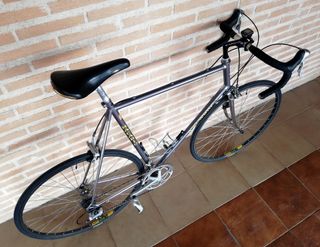 Bicicleta de carretera vintage MACARIO