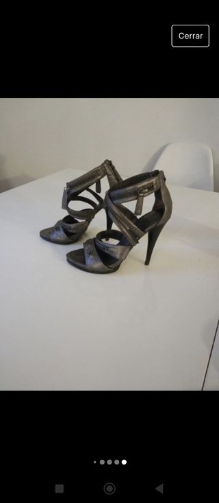 Zapatos tacón Guess