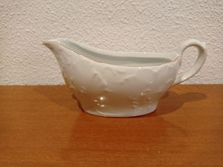 🇩🇪 Salsera de porcelana fina