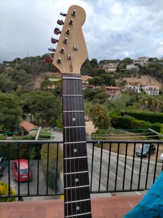 Guitarra Stratocaster