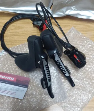 NUEVO.GRUPO TRANSMISIÓN DE BICI SRAM RIVAL 2X11 V