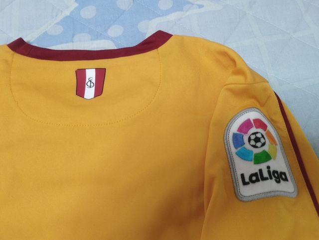 Equipación del Sevilla FV para niño