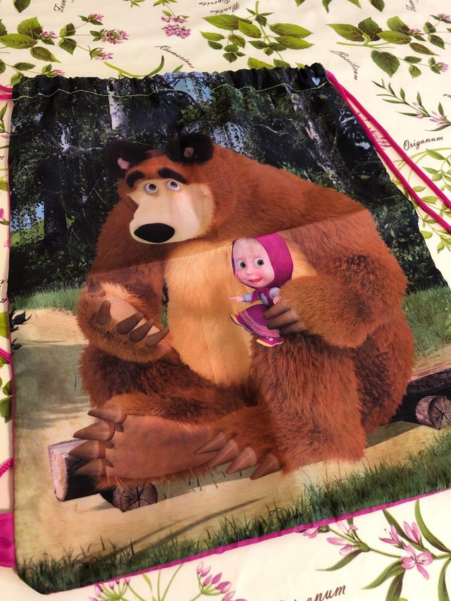Sacca, borsetta e gioco di carte Masha ed orso