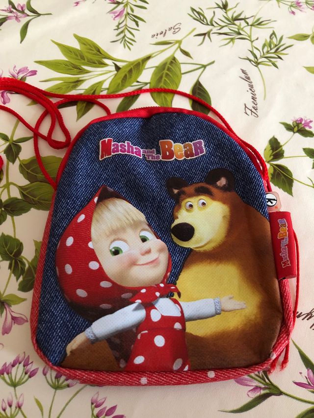 Sacca, borsetta e gioco di carte Masha ed orso