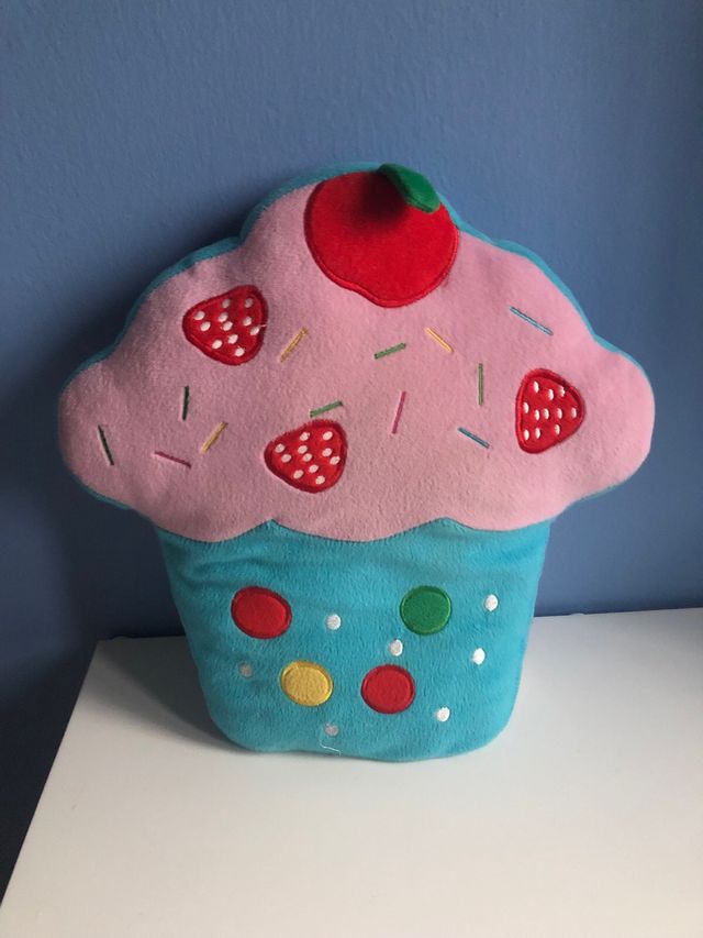 Cuscino a forma di dolcetto