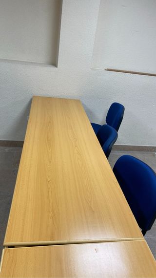 Mesas con cajoneras extraibles