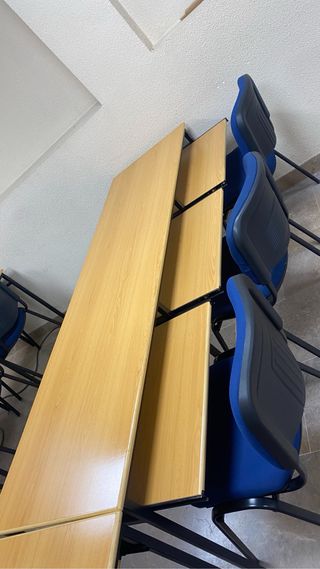 Mesas con cajoneras extraibles