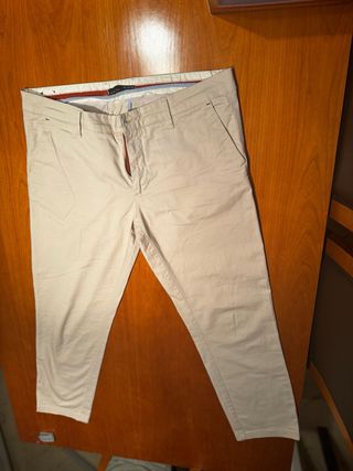 pantalon zara 44 NUEVO 