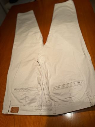 pantalon zara 44 NUEVO 