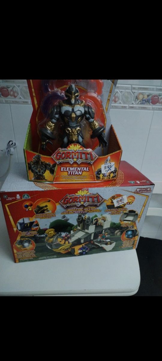 Gormiti y barco iskador