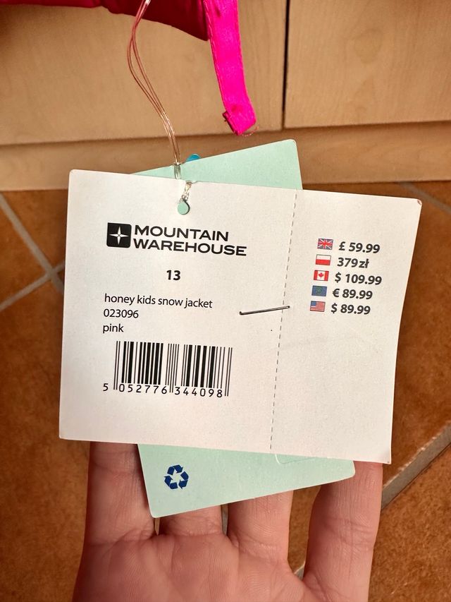 Cazadora nievenueva mountain warehouse talla 13-14