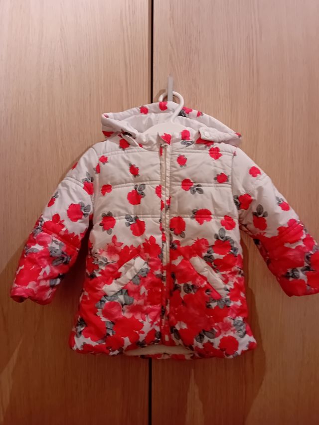 Abrigo bebé 12 meses. Marca Losan.