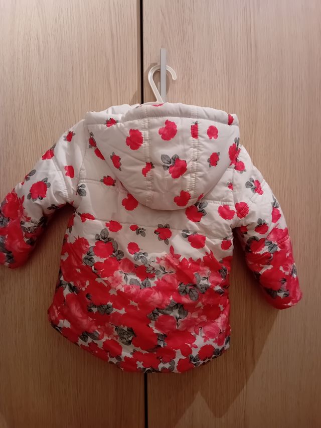 Abrigo bebé 12 meses. Marca Losan.