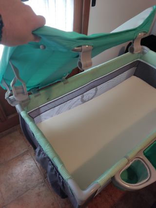 Cuna desmontable de viaje