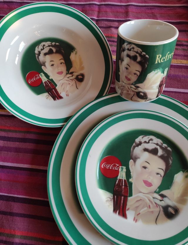 Servizio piatti+tazze Vintage Coca Cola